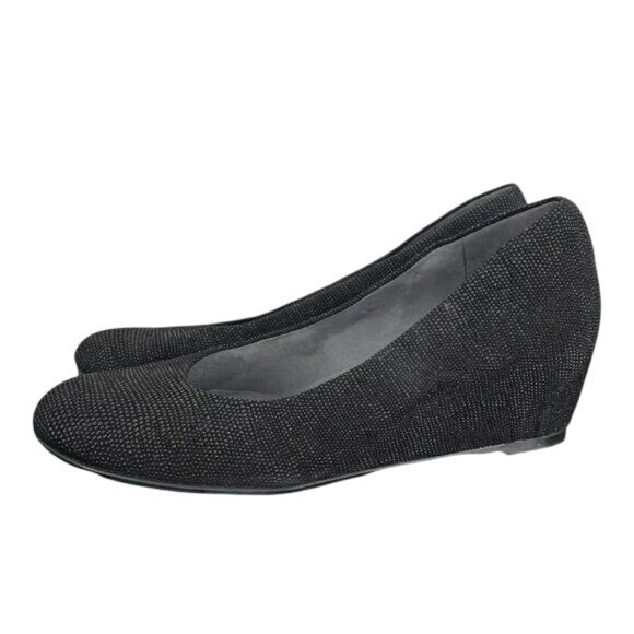 Stuart Weitzman Women Black textured Wedge Pumps Heels 6.5M Work Office Shoes - Picture 2 of 12